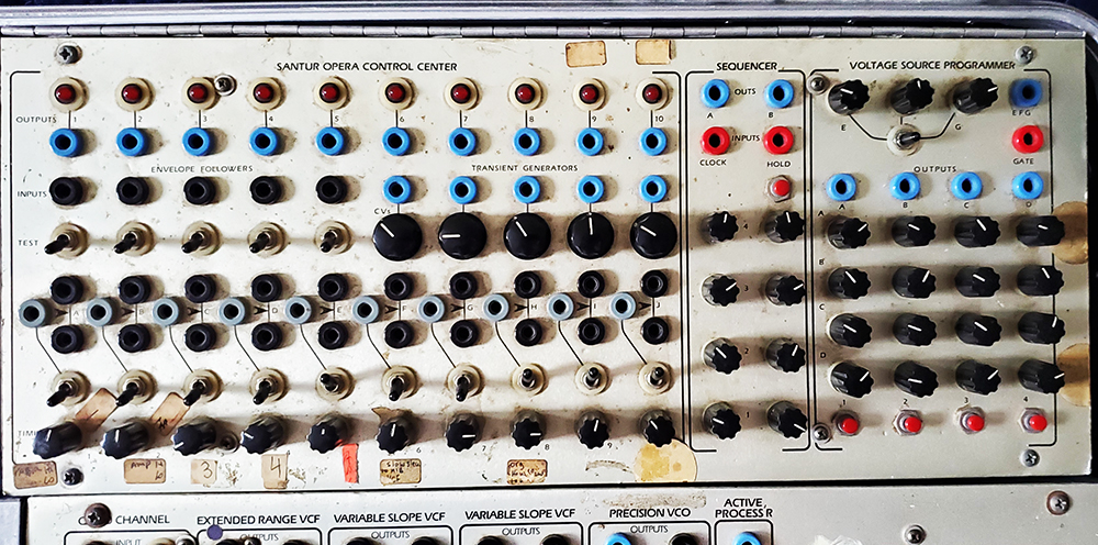 Serge modular deals synthesizer